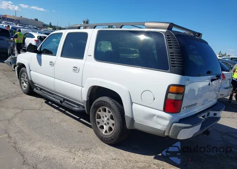 2006 Chevrolet Suburban 1500 Z71 из США, поврежденный, VIN 3GNEC16Z76G118566